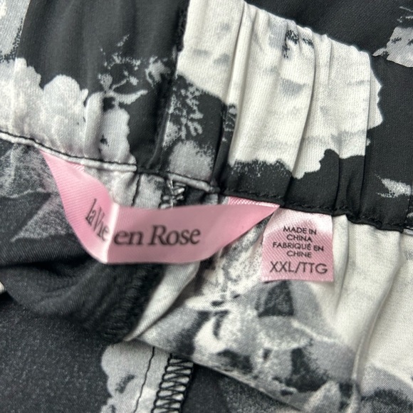 BEAUTIFUL LINGERED SET•BELTED ROBE+ LONG PANTS + SHORTS•ALL WITH POCKETS•NEW•XXL - Picture 9 of 14